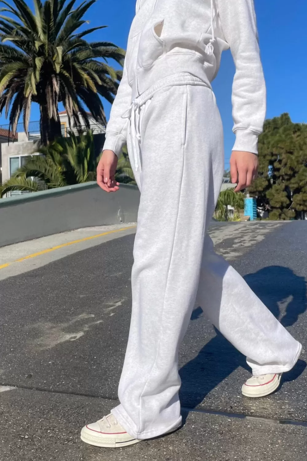 Brandy Melville Anastasia Tie Sweatpants