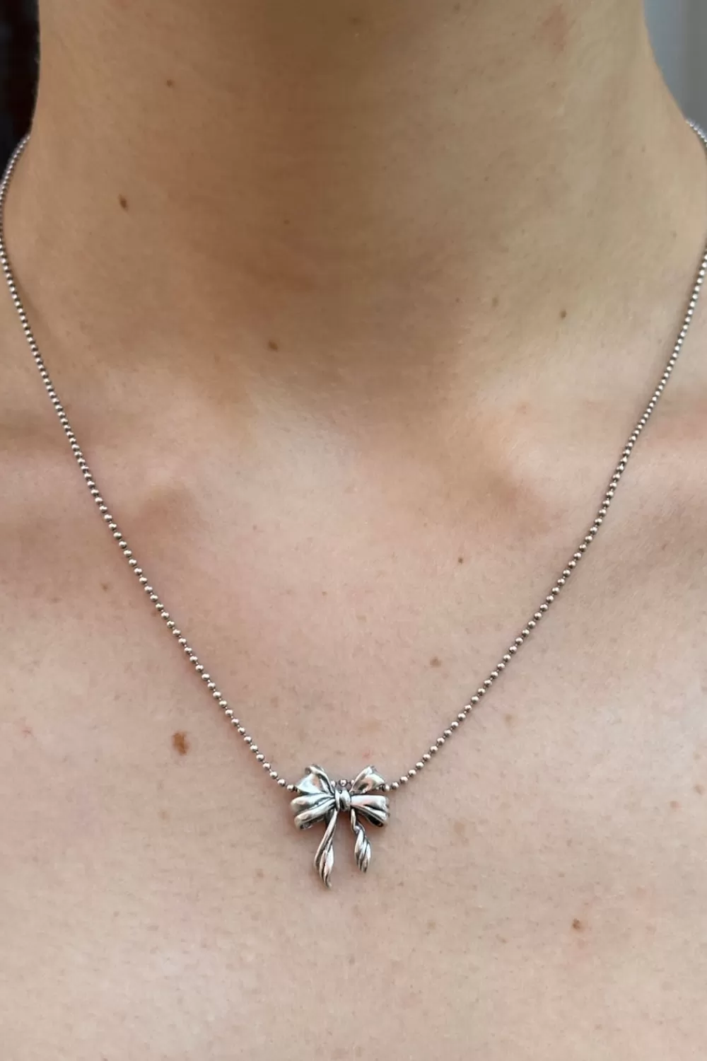 Brandy Melville Bow Necklace