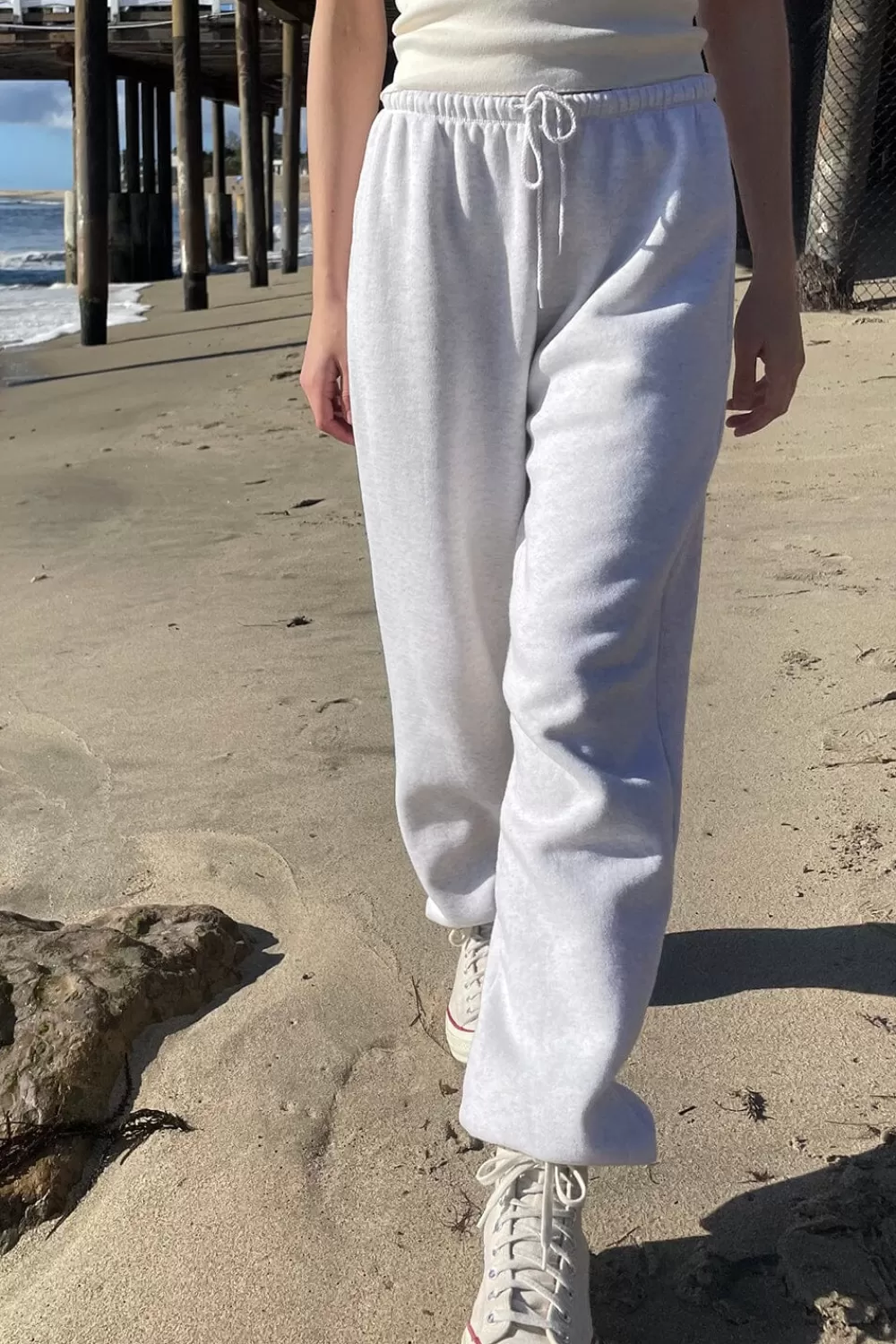 Brandy Melville Rosa Tie Sweatpants