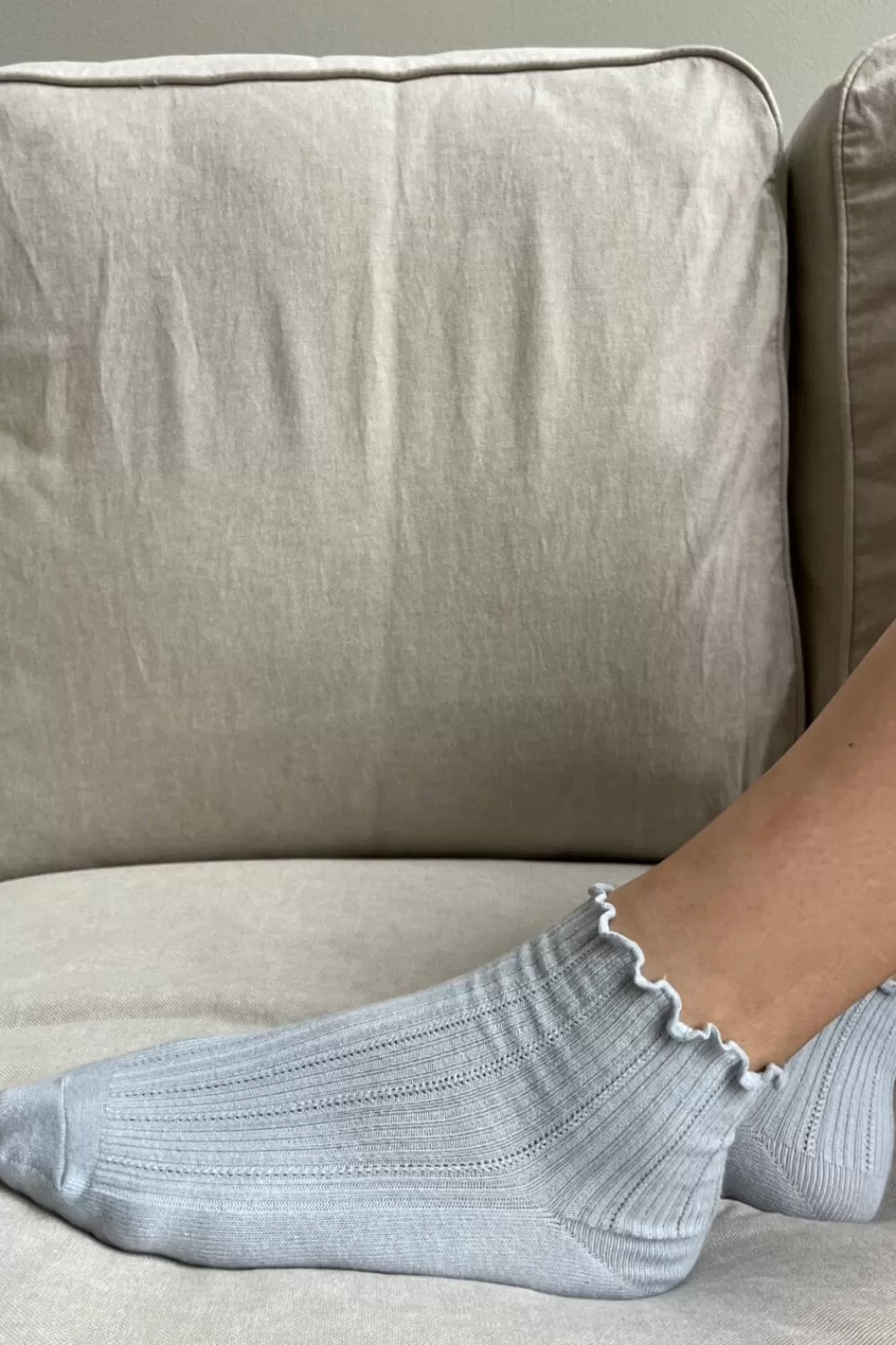 Brandy Melville Ruffle Ankle Socks